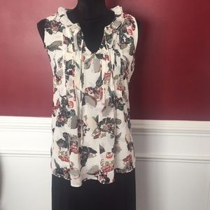 3/$18 🎉 Floral blouse